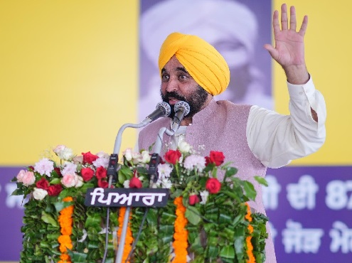 महान शहीदों के नक्शेकदम पर चलकर पंजाब और पंजाबियों की सेवा कर रहे हैं-मुख्यमंत्री