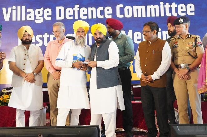 नशों के विरुद्ध जंग के ‘जरनैल’ बनकर गाँवों और शहरों की रक्षा करेंगे डिफेंस कमेटियों के सदस्य- मुख्यमंत्री
