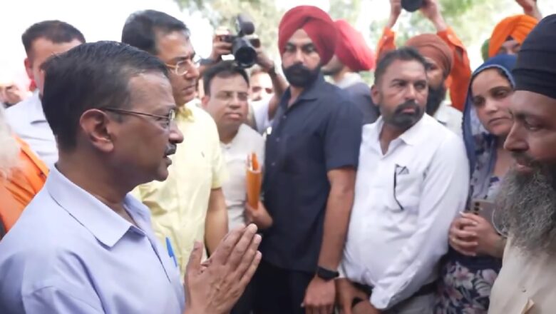 आप के राष्ट्रीय संयोजक अरविंद केजरीवाल ने पंजाब के बाढ़ प्रभावित लोगों के साथ बांटा दुःख, कहा- राहत और बचाव में कोई कसर नहीं छोड़ी जाएगी