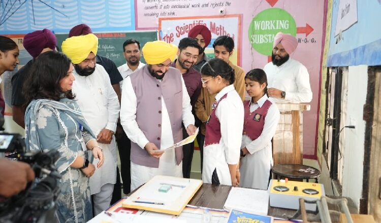 युवाओं को नौकरी मांगने वाला नहीं, नौकरी देने में सक्षम बनाएंगे — मुख्यमंत्री