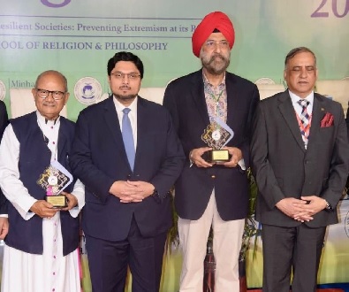 डॉ. तरुणजीत सिंह बुतालिया को ग्लोबल इंटरफेथ कॉन्फ्रेंस से मिला लाइफटाइम अचीवमेंट अवार्ड